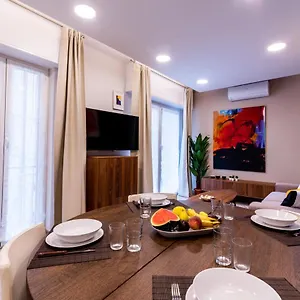 https://la-maison-du-soleil.hotelitalianriviera.com