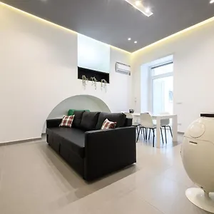 Appartamento Via Morghen 63, Napoli