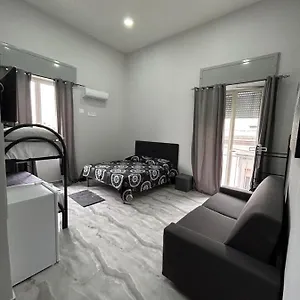 Appartamento Foria House Valentino, Napoli